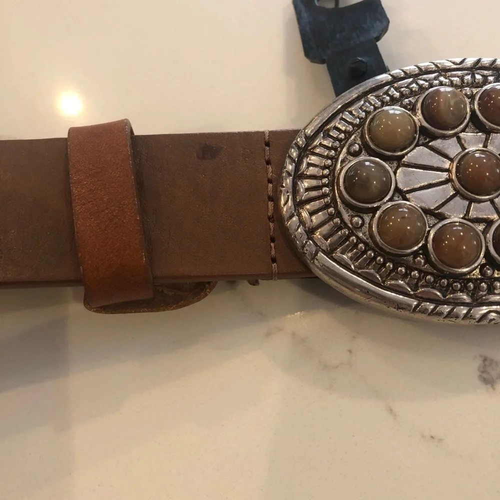 Sonoma Women’s Brown Leather Belt M Silver Oval Buckle Cabochon Stones Cowgirl